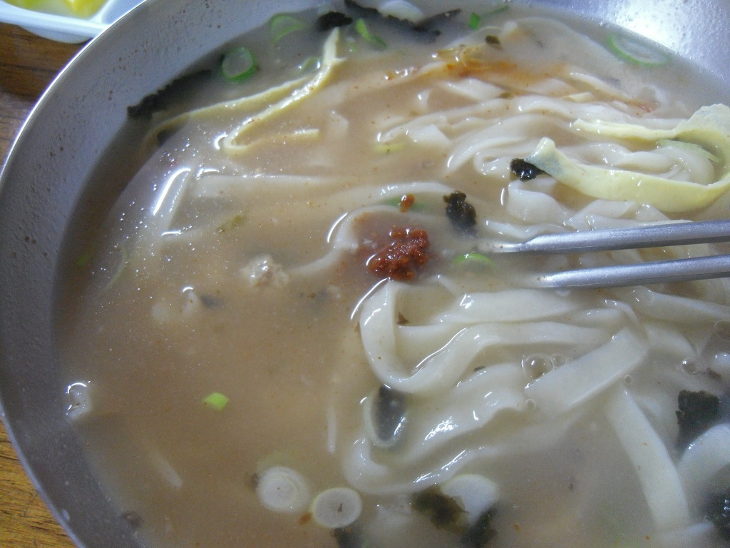 골목칼국수 이미지