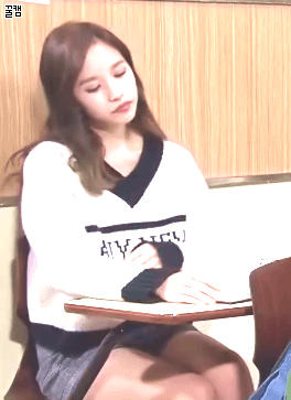 대학가면 보이는 흔한 일본 교환학생.gif | 인스티즈
