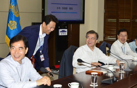 문꿀오소리들에게 임마루로 불리는 임종석 비서실장.jpgif | 인스티즈