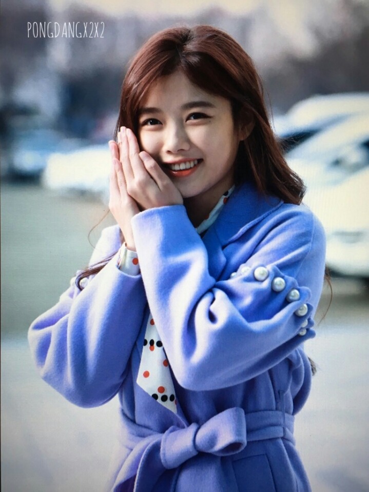 김유정 사랑니 빼고 얼굴 붓기 차이 | 인스티즈
