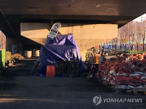 부산 동구의 소녀상 철거를 보면서 일본은 무슨 생각을 할까.jpg | 인스티즈