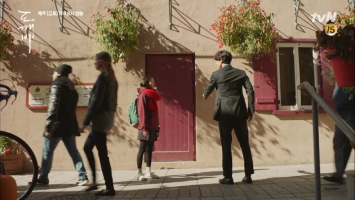 [도깨비] 도깨비 신 (공유) 인간 지은탁(김고은)의 키차이 | 인스티즈