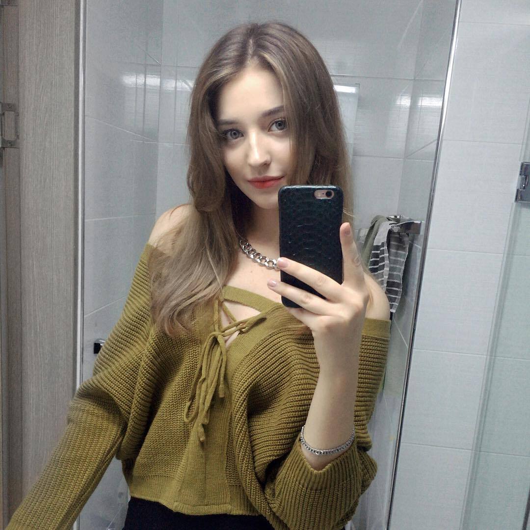 안젤리나 다닐로바.jpg | 인스티즈