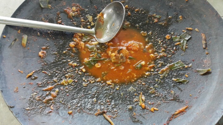 솥뚜껑식당 이미지