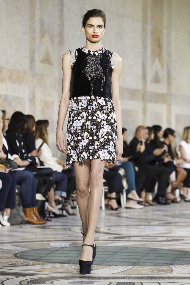 2018 S/S Giambattista Valli 오뜨꾸뛰르 컬렉션 | 인스티즈