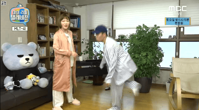 악동뮤지션이 분석한 3대 기획사 댄스 특징.gif | 인스티즈