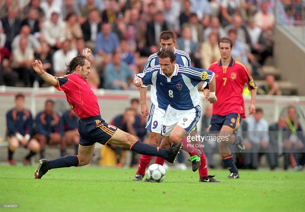 양국 국민들 심장마비 직전까지 갔던 레전드 유로 경기.gif | 인스티즈