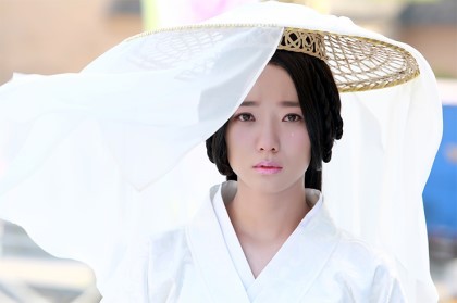 케이블채널 돌리다가 몇번 멈추게한 중국인 | 인스티즈