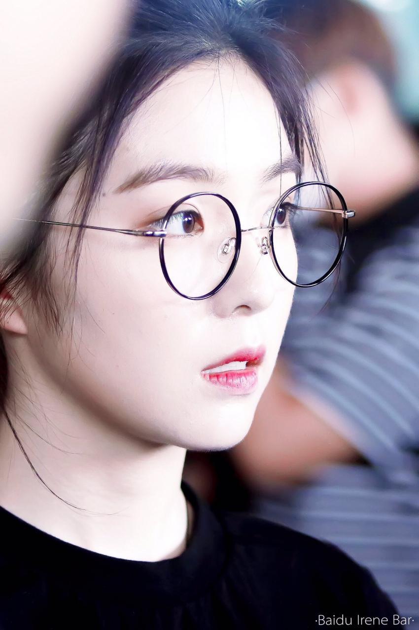 안경이 잘 어울리는 아이린.jpg | 인스티즈