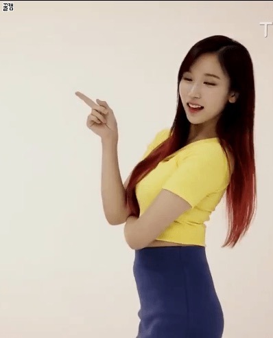트와이스 미나 이 표정 뭔가 재밌어보여 | 인스티즈