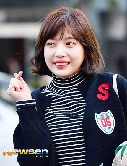 오늘자 레드벨벳 조이 | 인스티즈