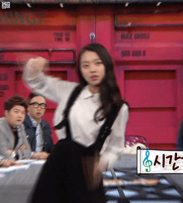수민이 댄스 gif | 인스티즈