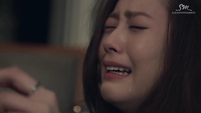  어이없는 규현 신곡 뮤직비디오 캡처 | 인스티즈