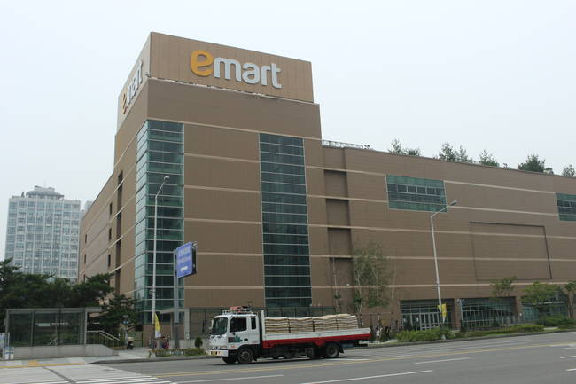 장사 잘되는지 의문인 경기도의 한 지역구의 상점들(feat.부천 중동) | 인스티즈