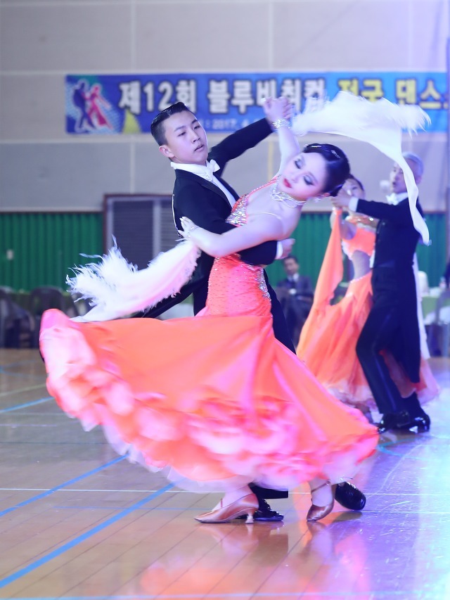 블루댄스 이미지