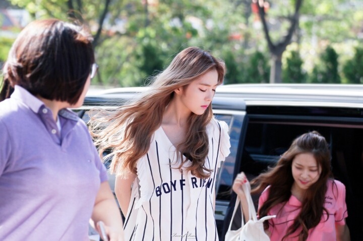 옆태 짱예보스 아이린 | 인스티즈