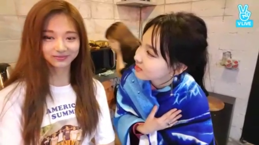 [트와이스] 뽀뽀해달라는 나연이 | 인스티즈