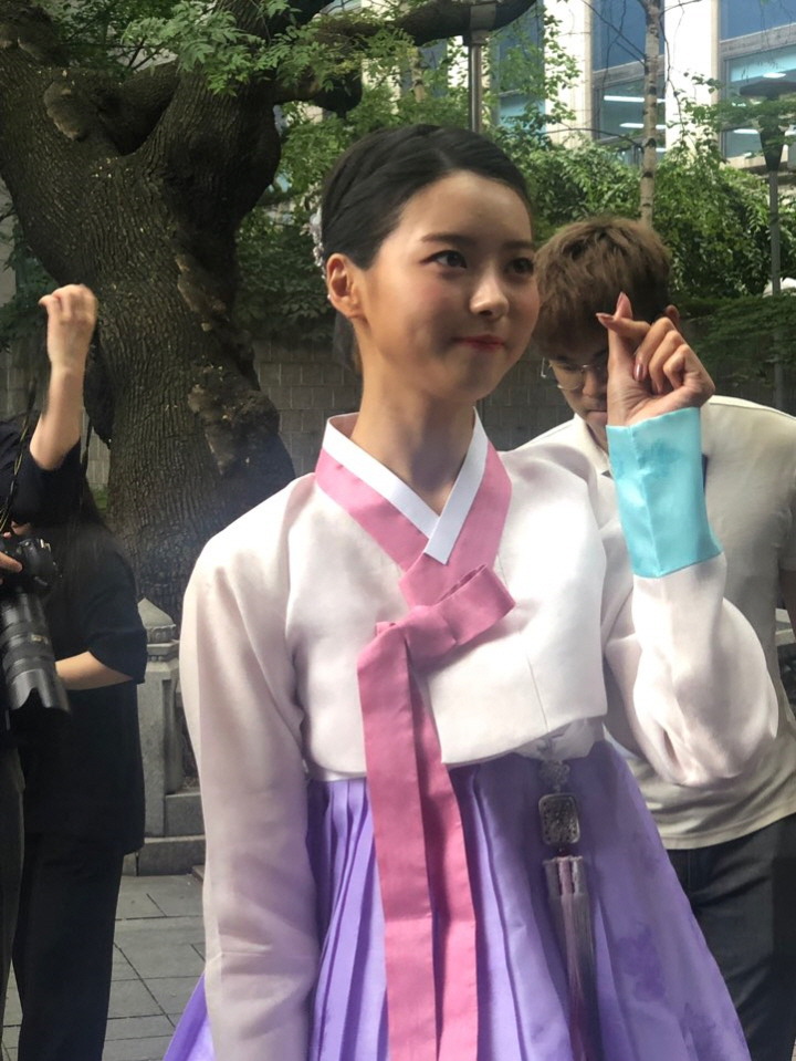 한복 입은 아이오아이 임나영 .jpgif | 인스티즈