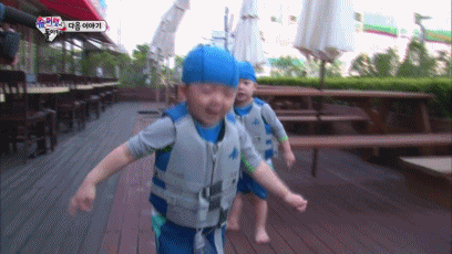 이거 보고 한번이라도 안웃으면 지구를 떠남.gif(데이터주의) | 인스티즈