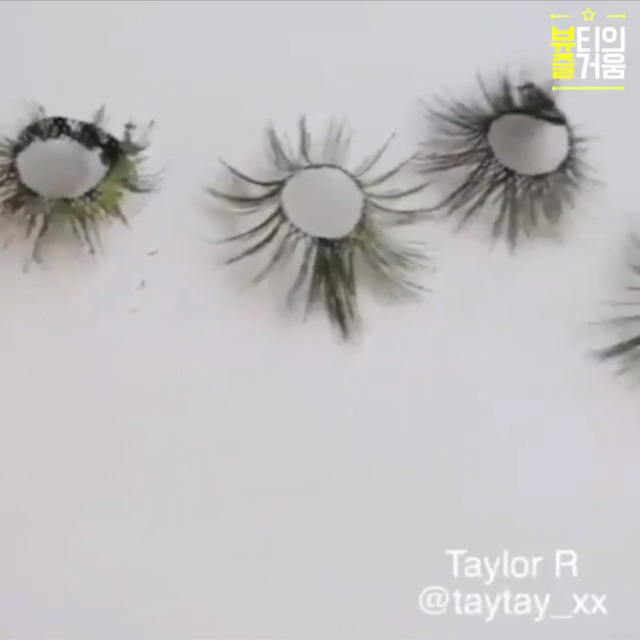 올 겨울을 강타할 크리스마스 트리 메이크업.jpg | 인스티즈