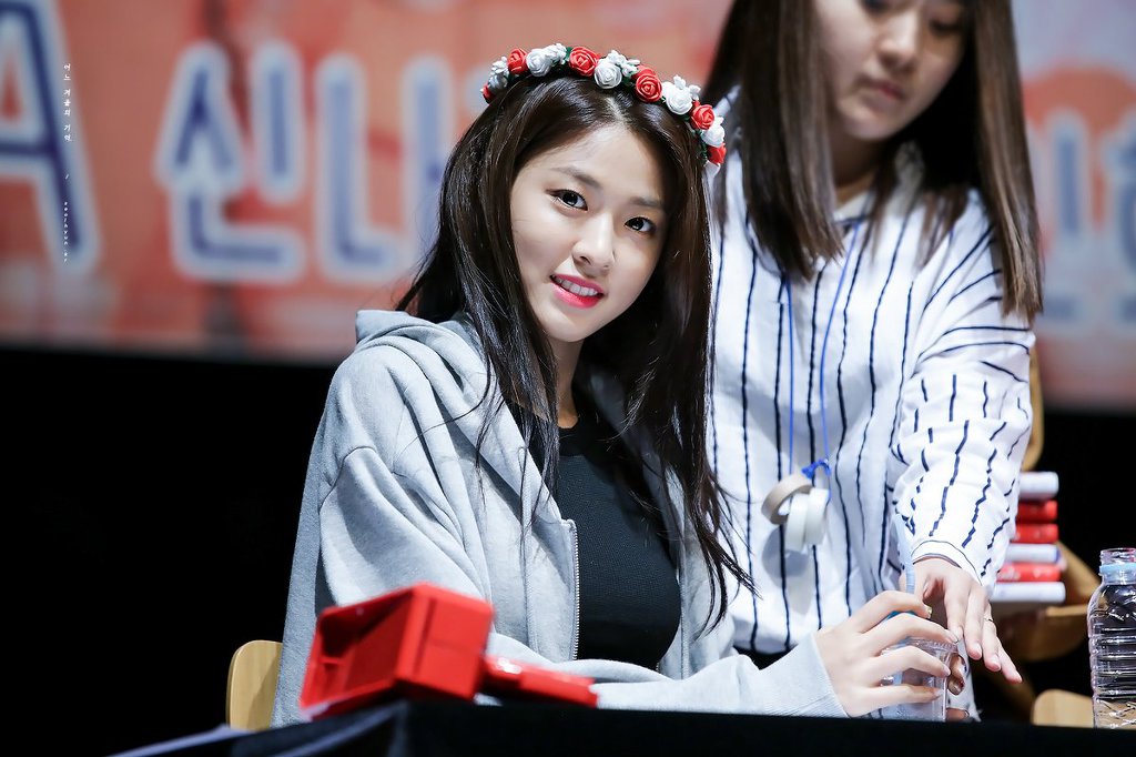 18시즌 설현이 미모.jpgif (100장) | 인스티즈
