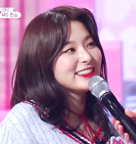 슬기 웃는거 진짜 잘 따라할 수 있다는 아이린.gif | 인스티즈