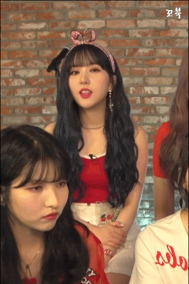 섹시라는 말에 즉시 반응하는 여자친구 은하.gif | 인스티즈