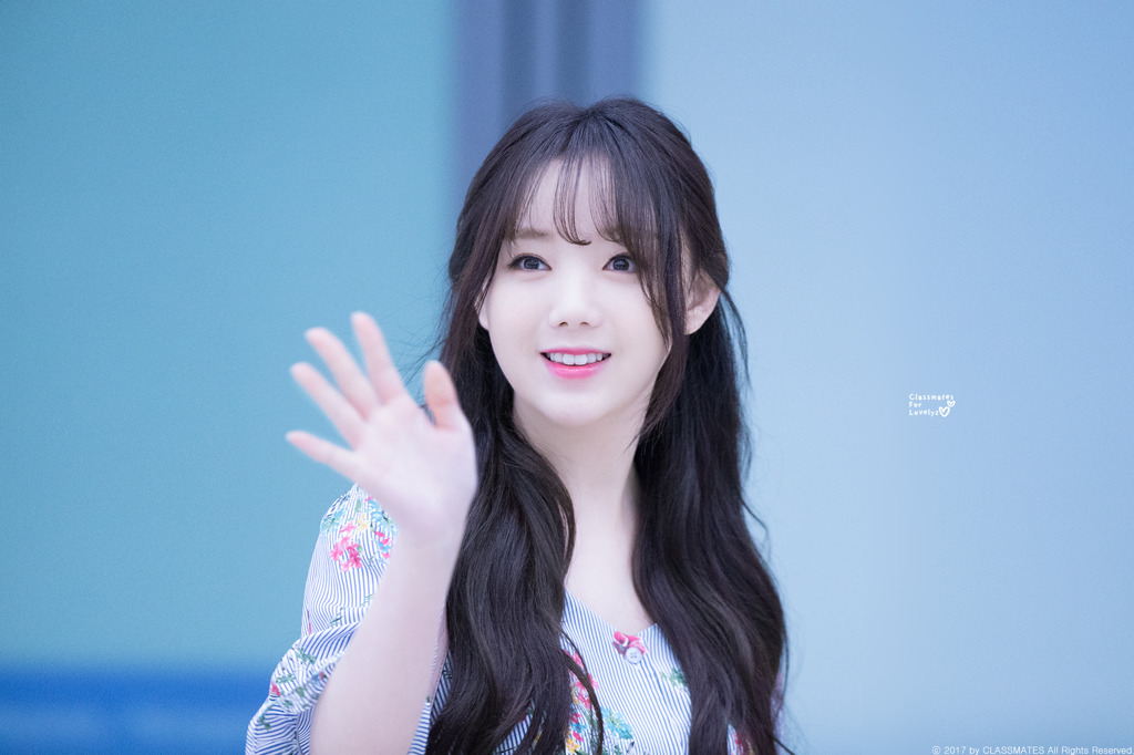 [러블리즈] 거래처에서 다시 회사로 돌아와서 케이 | 인스티즈