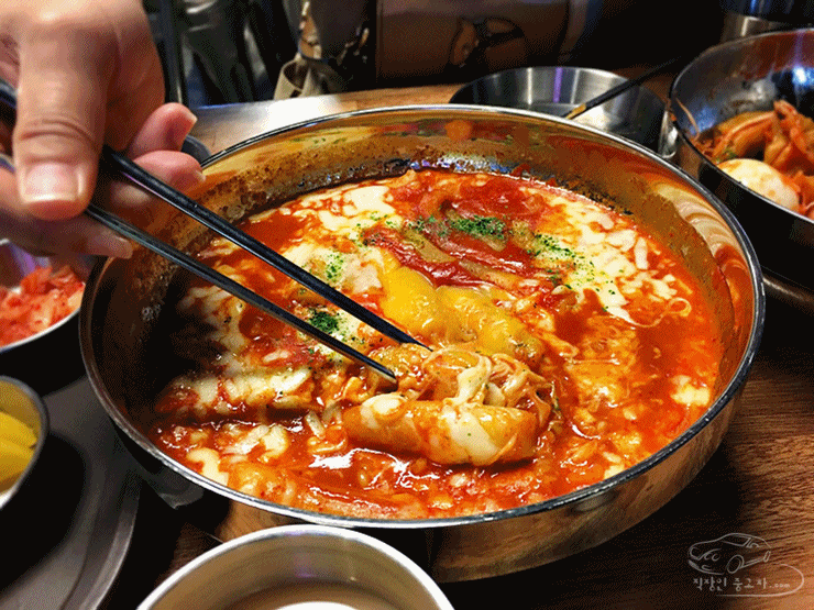 떡볶이더쿠! 빨봉분식 빨봉떡볶이 (+사이드) gifjpg | 인스티즈