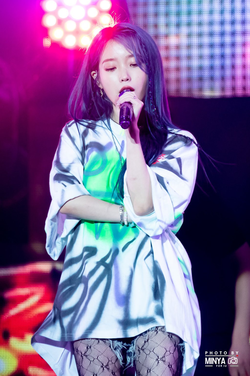 아이유 부산콘서트 아이유.jpg | 인스티즈