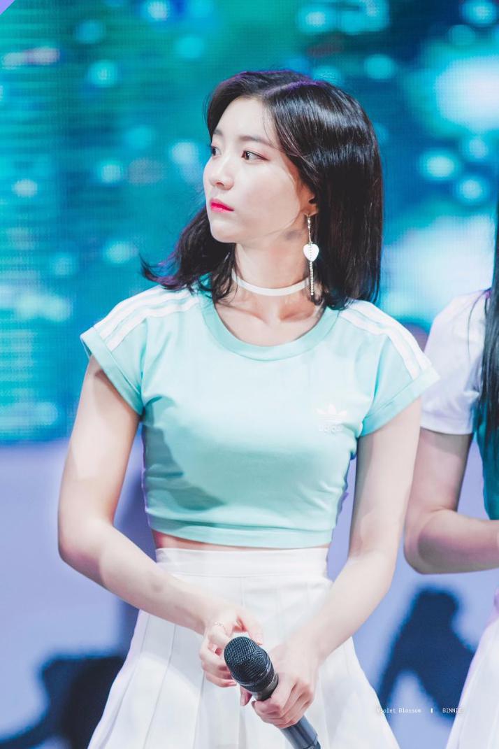 오마이걸 비니가 꼬꼬마 시절 지식인에 남긴 질문들.jpg | 인스티즈