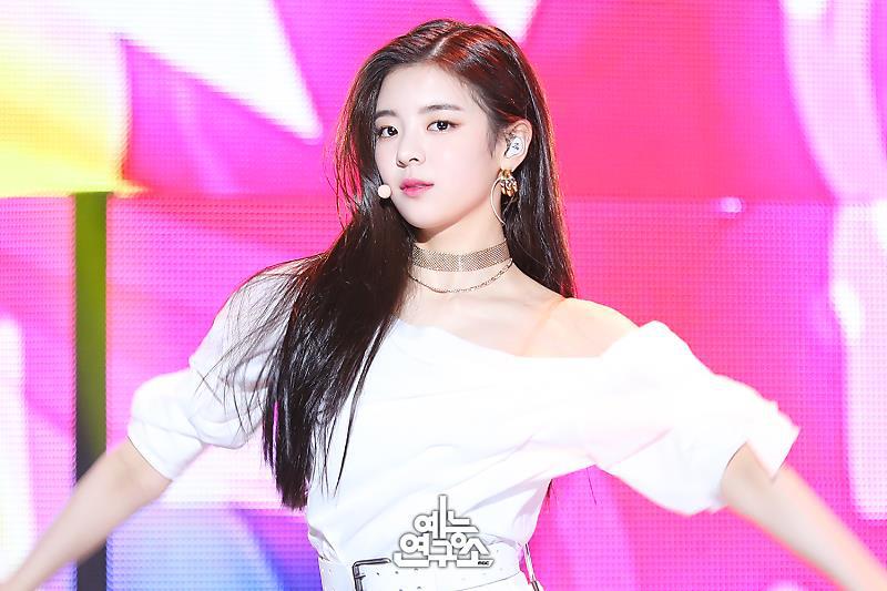 itzy 지수 a.k.a 리아 | 인스티즈