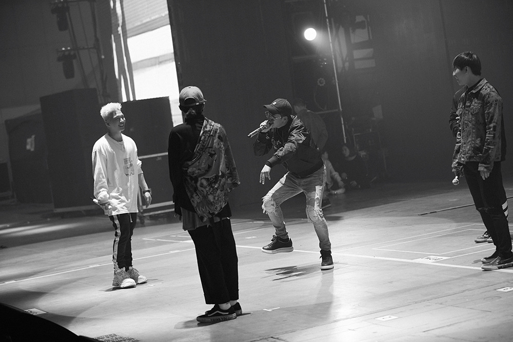 [스타캐스트] 빅뱅의 콘서트 리허설 현장 비하인드! | 인스티즈