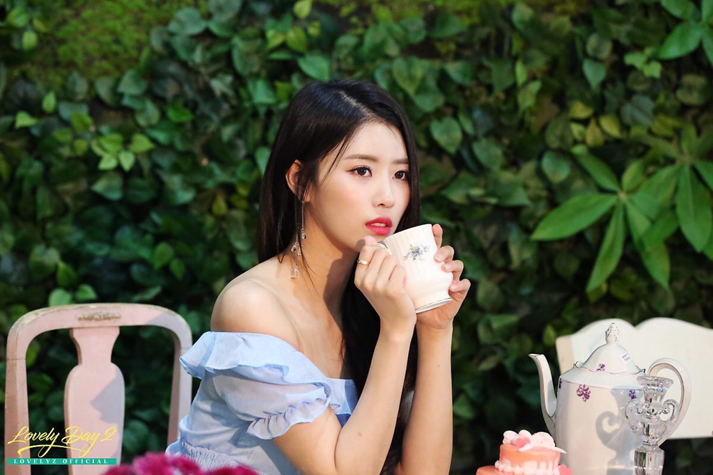 [러블리즈] 오늘은 제 여자의 생일이라서 미주 | 인스티즈