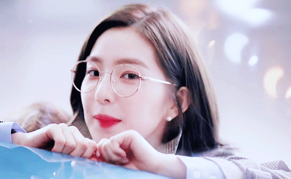안경 쓴 귀여운 아이린.gif | 인스티즈