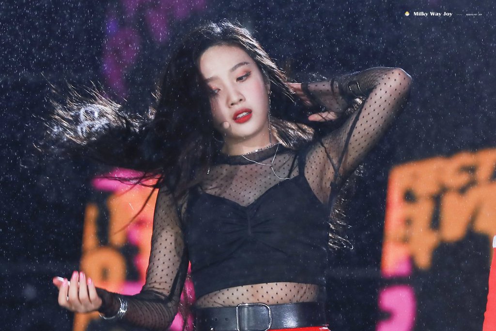 레드벨벳의 큐티섹시갓 둥둥이 조이.jpg | 인스티즈