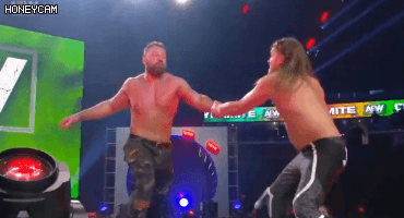 [AEW] 존 목슬리 vs 조이 자넬라.gif | 인스티즈