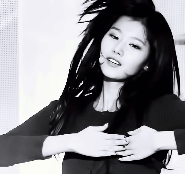 사람 홀리는 사나.gif | 인스티즈