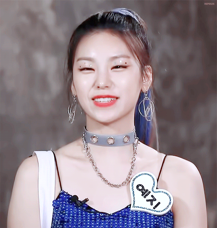 솔직히 좀 귀여운 ITZY 예지.jpgif | 인스티즈
