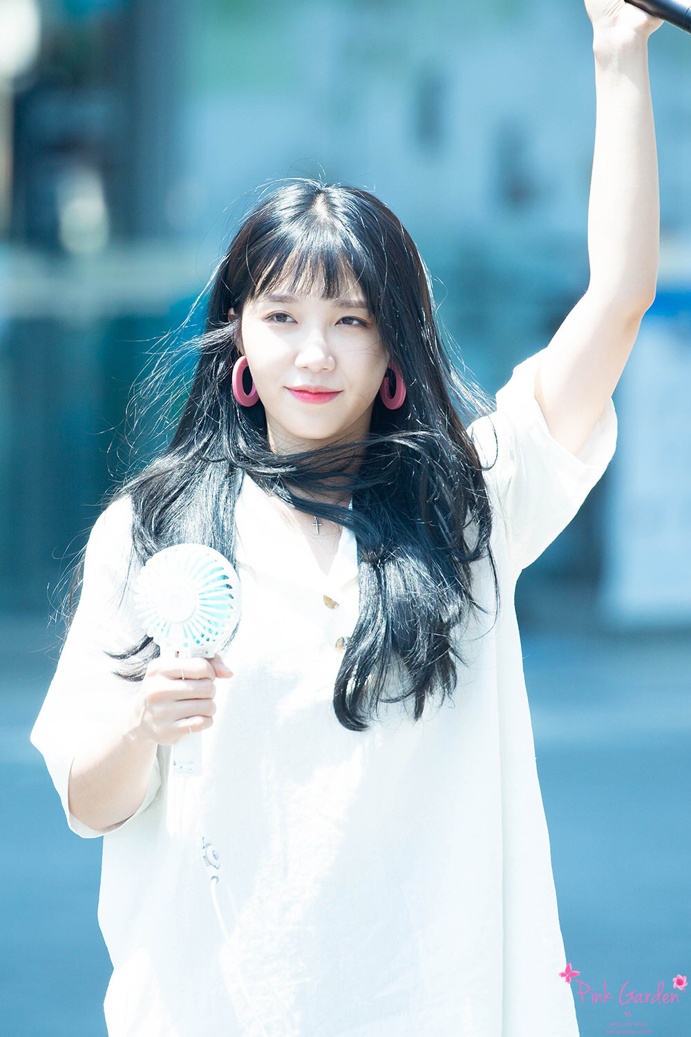 [에이핑크] 퇴근하고 친구들과 한잔 하러 갈 생각이라서 정은지 | 인스티즈