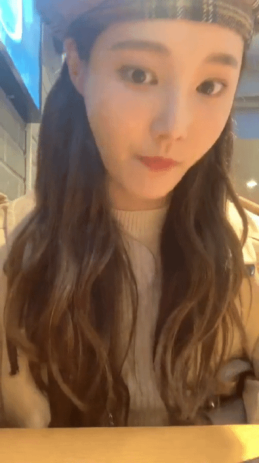 어제 3주년 기념 인스타 라이브한 모모랜드 연우.gif | 인스티즈