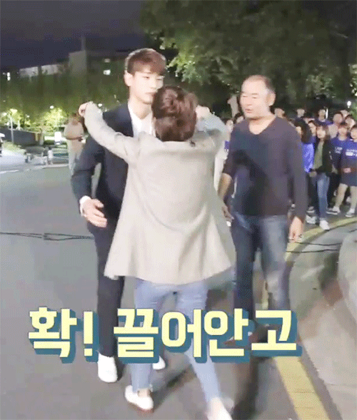 [청춘시대2] 본방보다 더 설레는 조장훈& 진명재완 키스신 메이킹.jpgif | 인스티즈