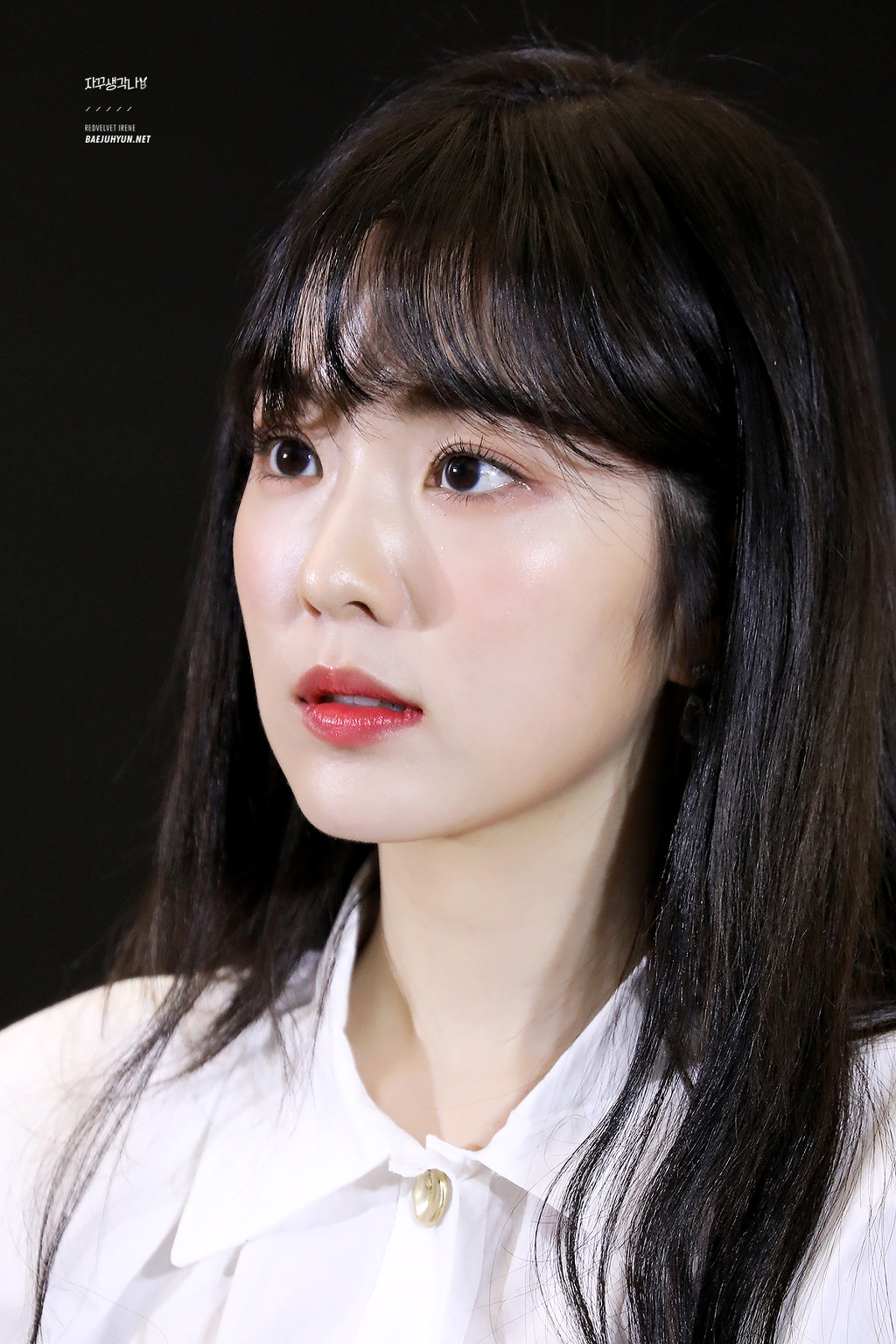 가오나시를 보고 당황한 아이린.gif | 인스티즈