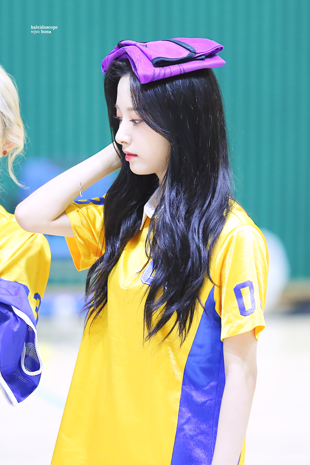 클라스있는 우주소녀 보나의 옆태.jpg | 인스티즈