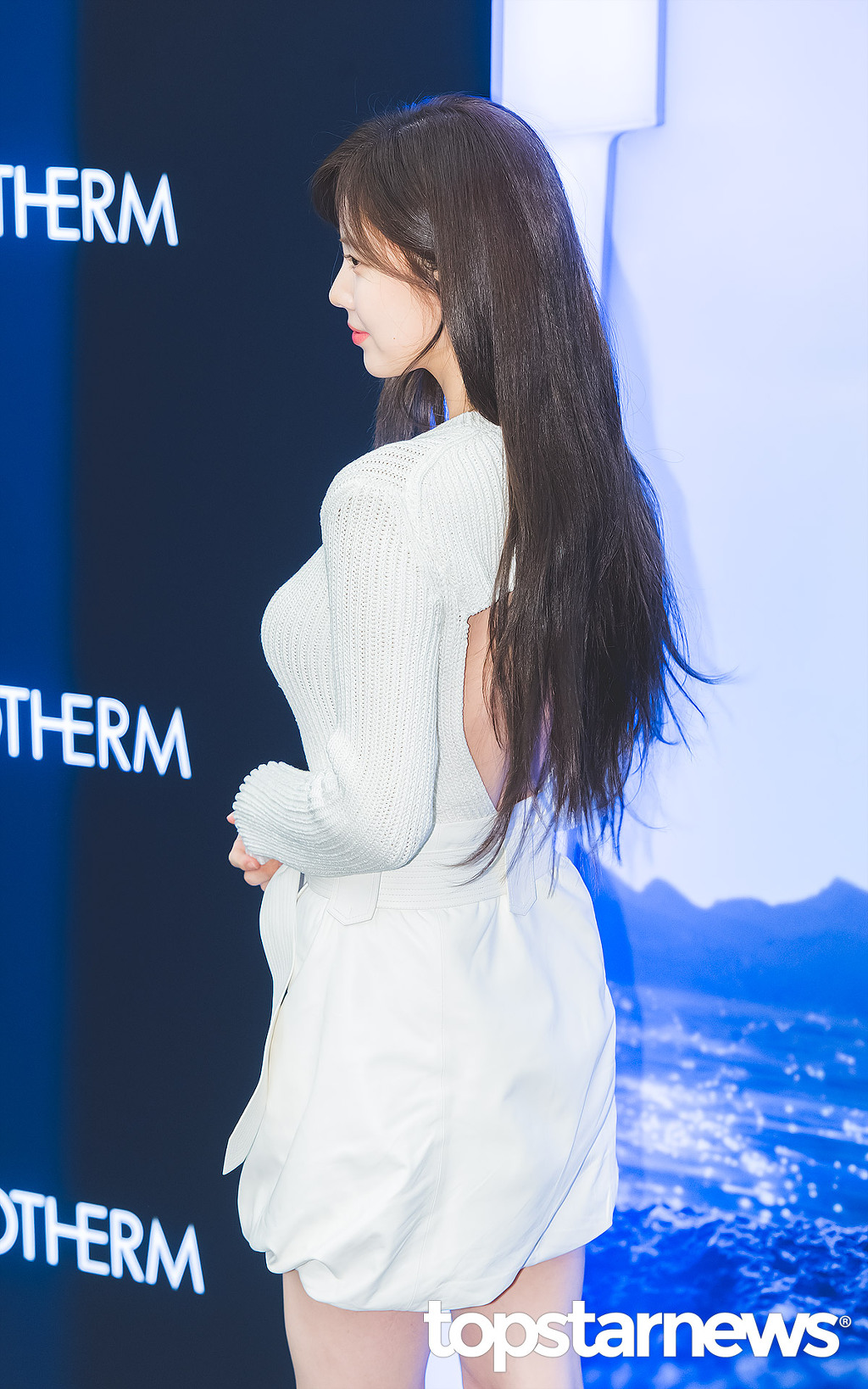 99F17C465E27393D02D932