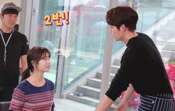 수지 김우빈 키스씬 리허설.GIF | 인스티즈