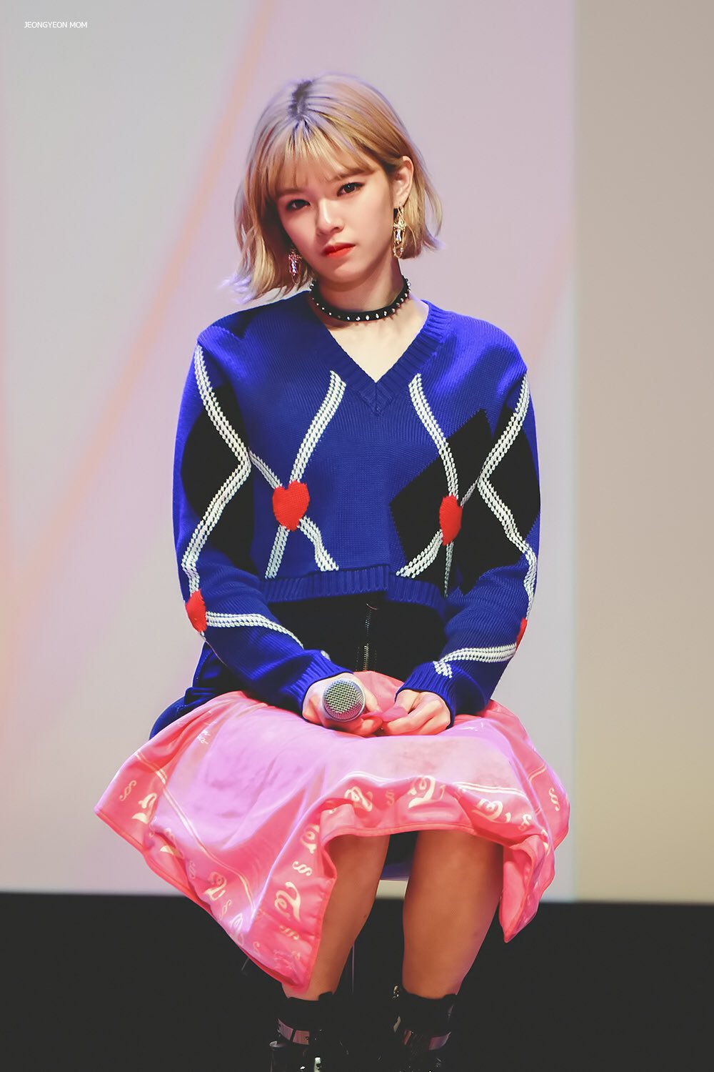 서든 팬미팅에서 미모 레전드 찍은 트와이스 정연.jpg | 인스티즈